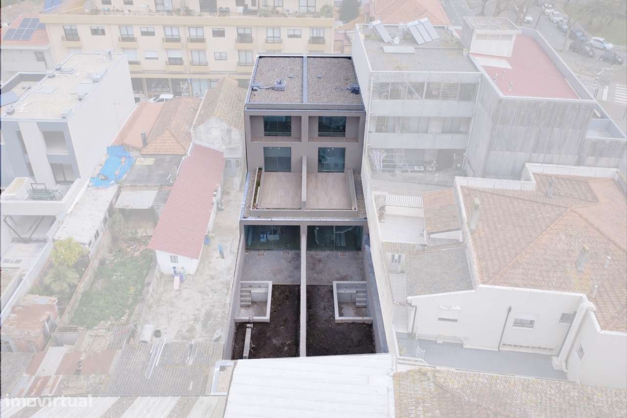 Moradia T4 de luxo com piscina privada – Centro de Matosinhos - Grande imagem: 4/16