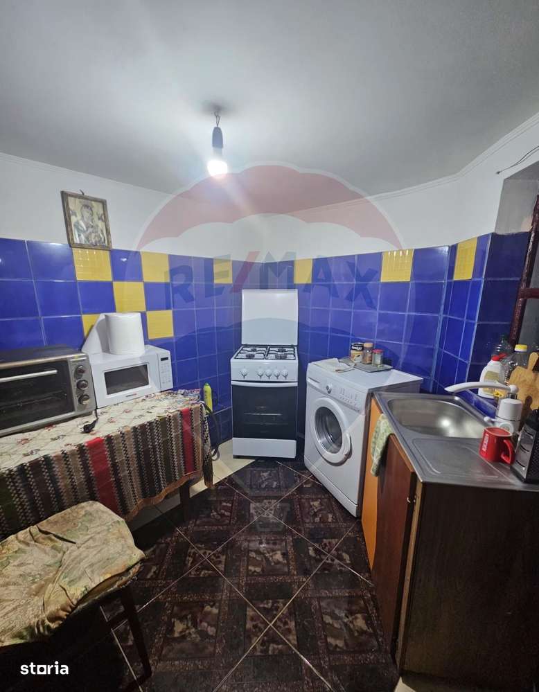 Casă / Vilă cu 4 camere de vânzare în zona Alexandriei - Imagine principală: 4/5