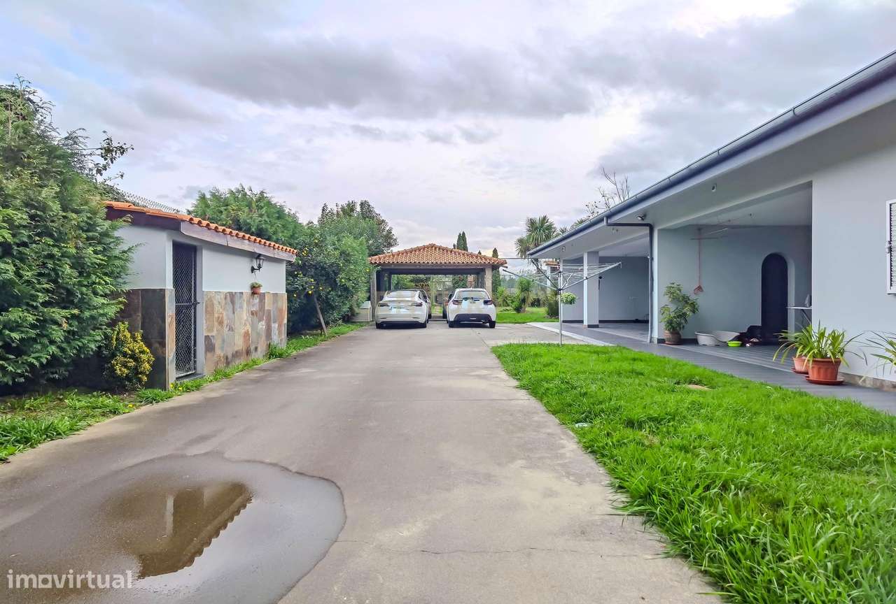 Quinta com Moradia e Piscina na Maia, Porto-11