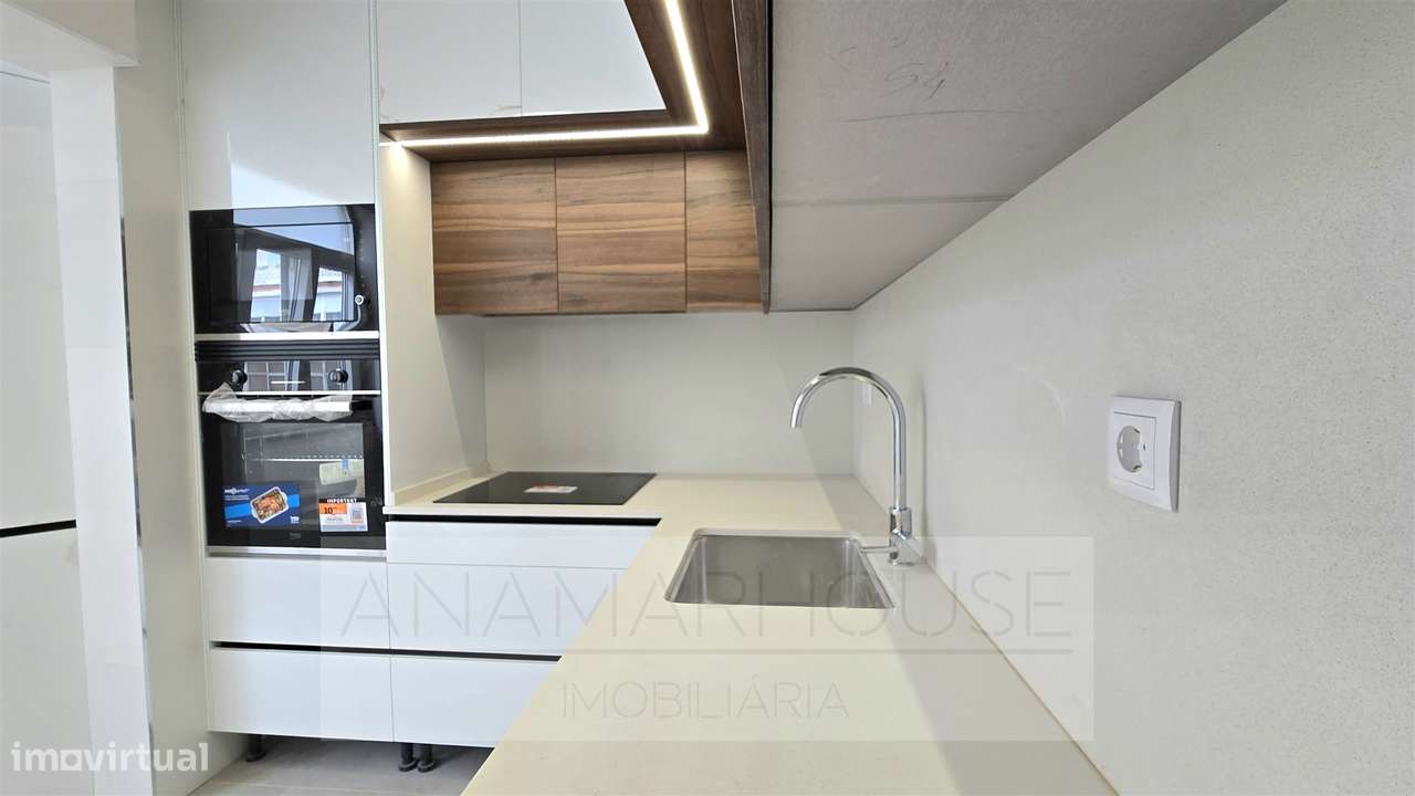 T2 remodelado primeiro andar, Mina de água, Amadora,Lisboa-3