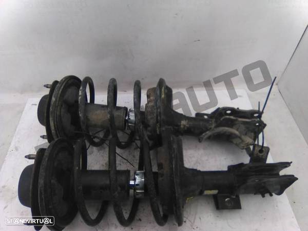 Conjunto Amortecedores Frente  Volvo V40 Combi 1.9 Td - 2