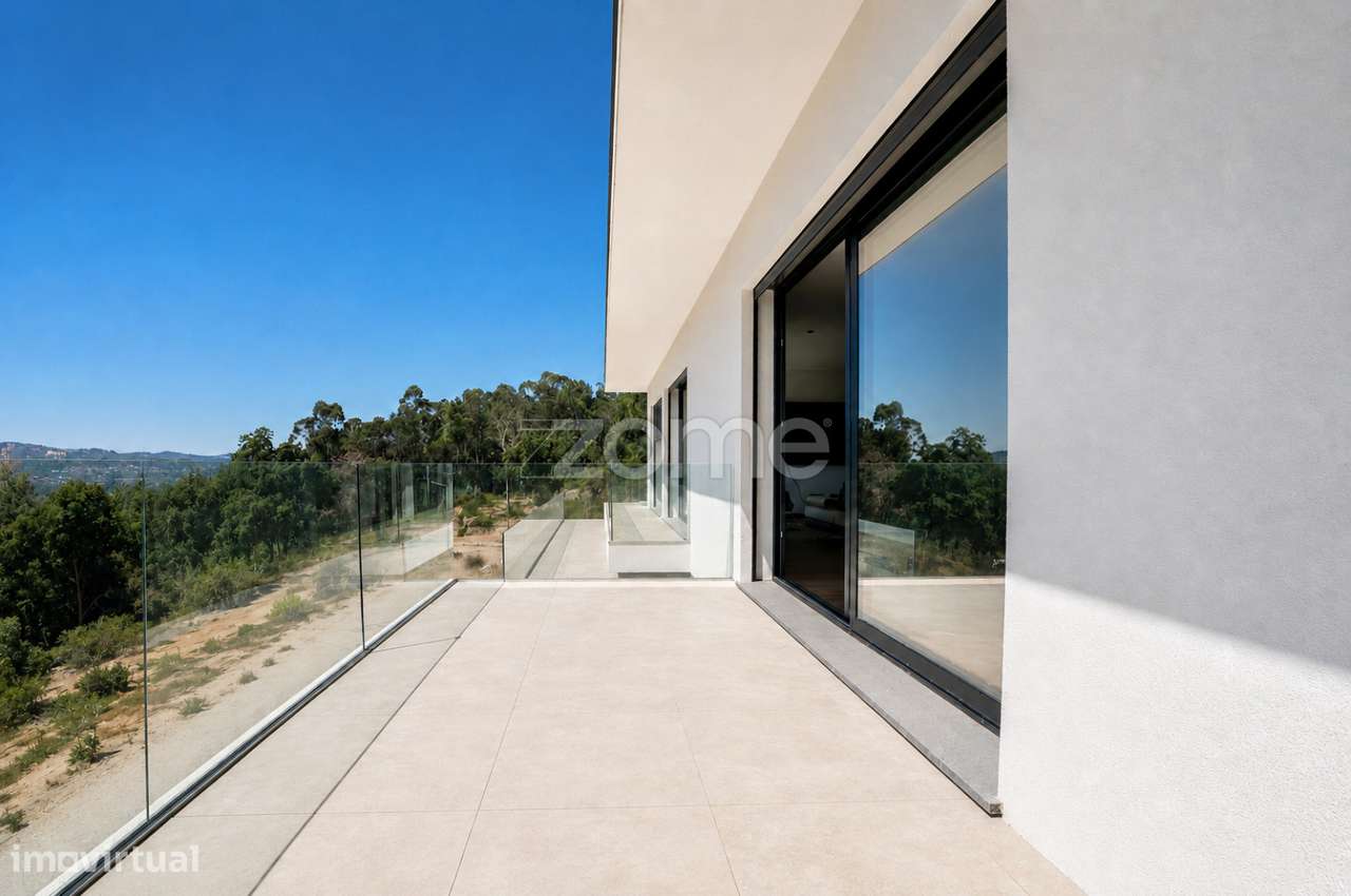 Moradia de luxo T5 Amares-5
