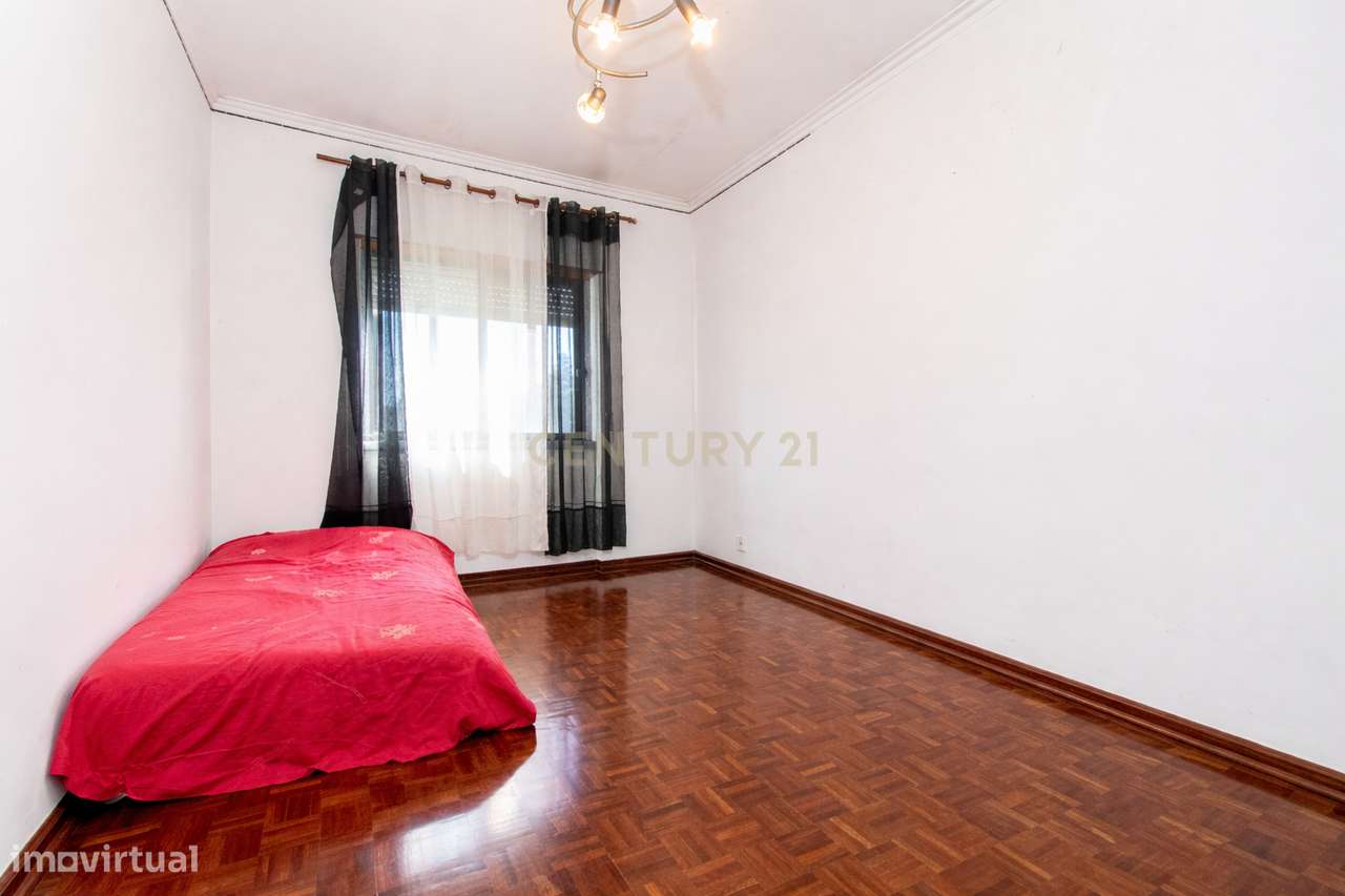 Moradias T3 em Lote com 8300m2 - Grande imagem: 3/49