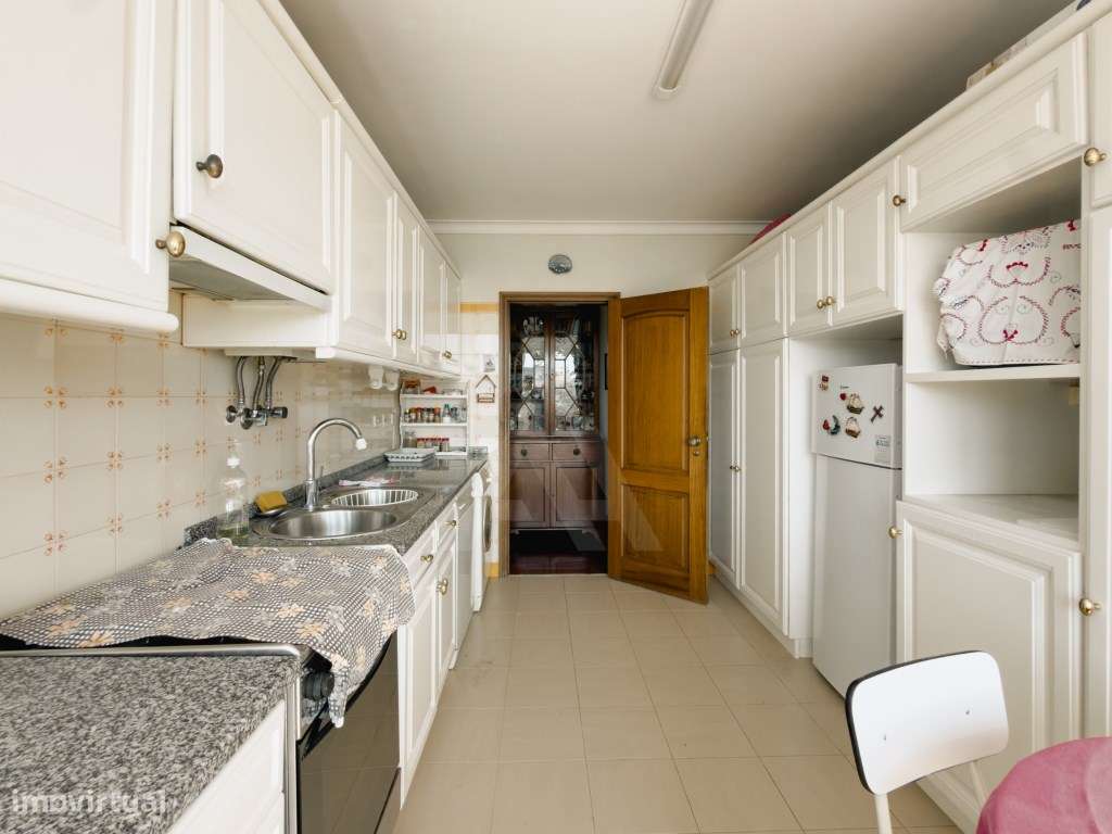 Apartamento T2 em Cascais com Vista para a Baía-9