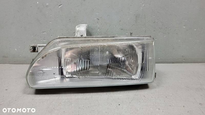 Lampa Lewy Przód Depo Toyota Corolla E9 - 1