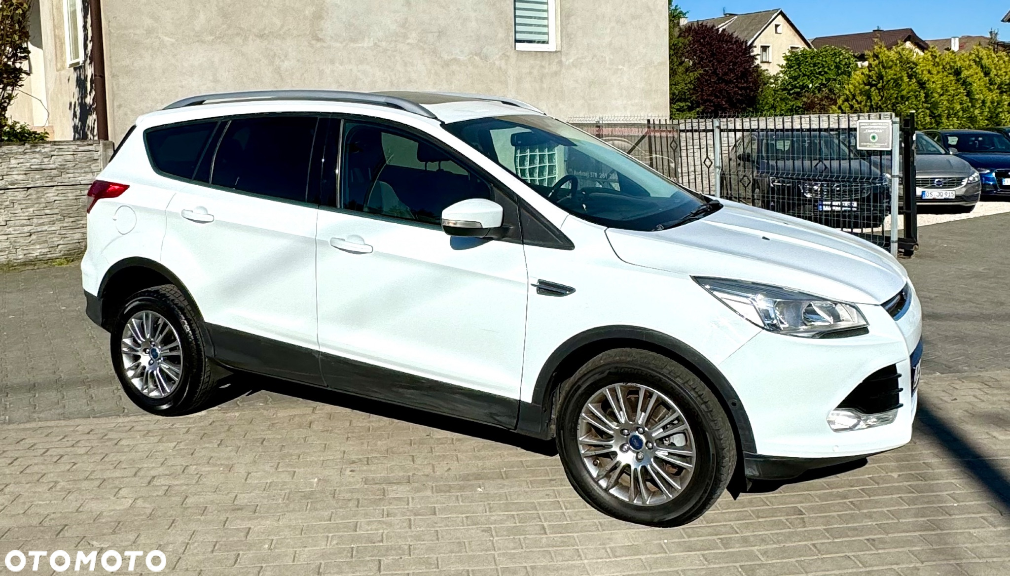 Ford Kuga 2.0 TDCi 2x4 Titanium - 5