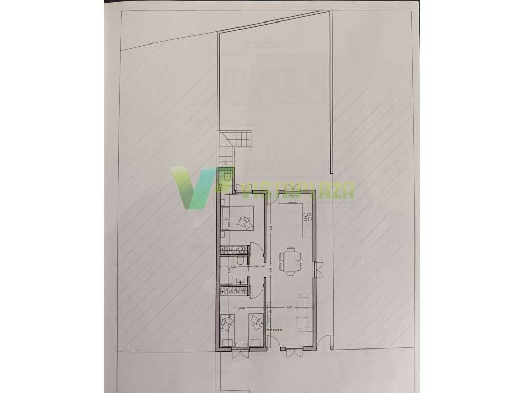 Moradia T2 Renovada em Portimão com Terraço e Espaço Exterior-27