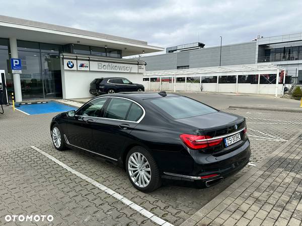 BMW Seria 7 740d xDrive - 11