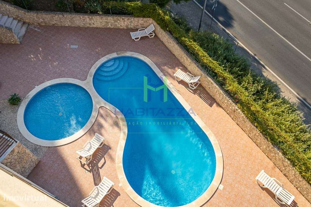 Apartamento T3 com piscina, lugar de garagem e arrecadação, no centro-30