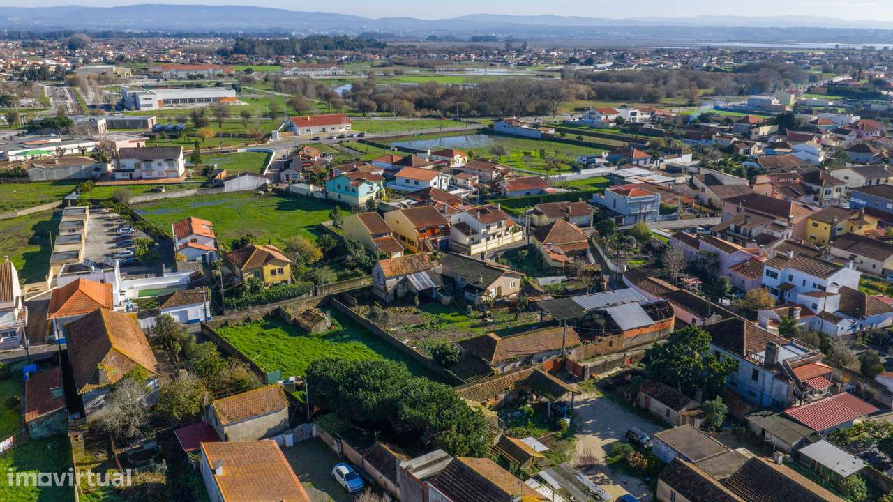 Moradia T2-Para Reconstrução-26