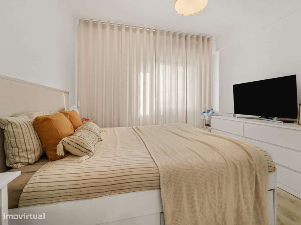 Apartamento T2 Vialonga Remodelado - Grande imagem: 4/27