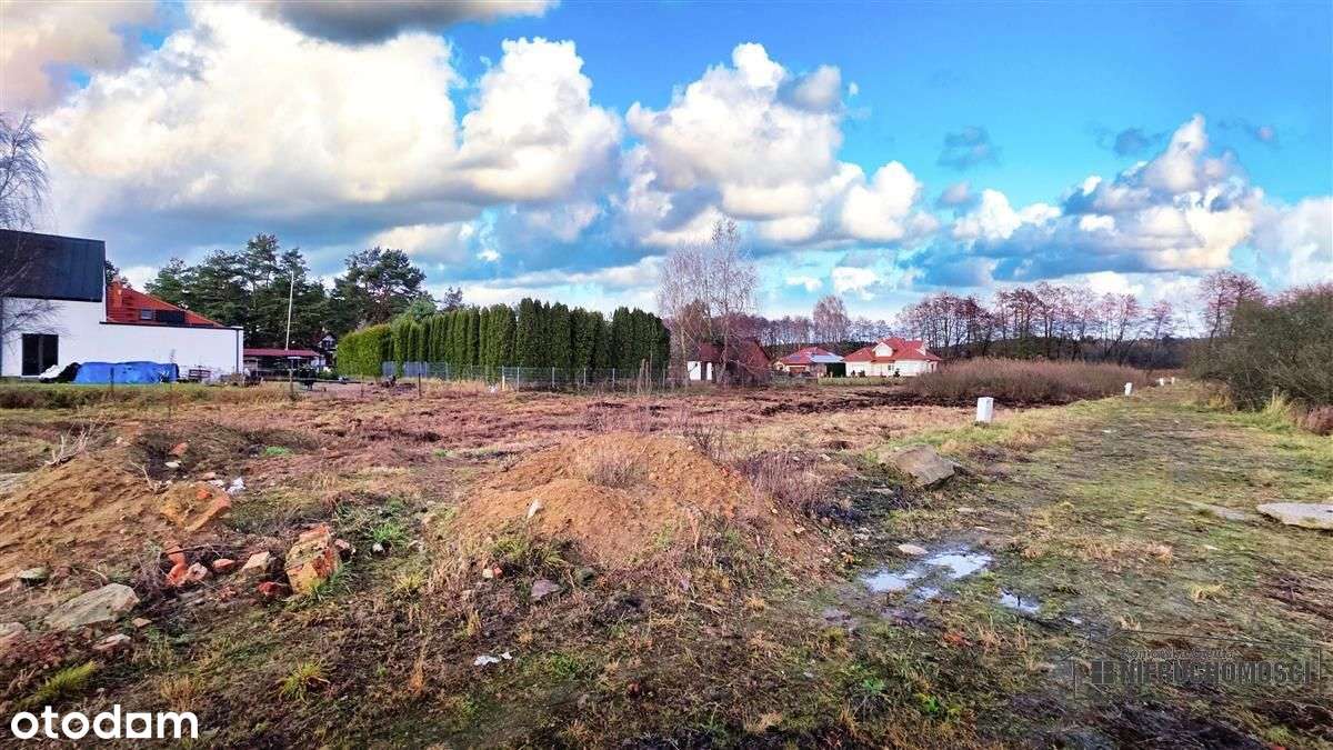 Działka przy jeziorze Trzesiecko.-5