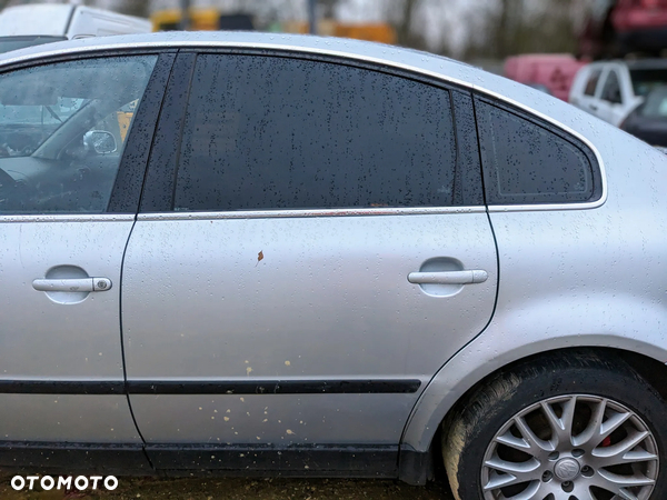 Volkswagen Passat 1.9 TDI 2001 na części - 20