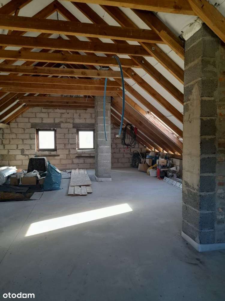 Dom wolnostojący z działką, w trakcie wykańczania,-7