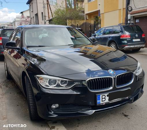 BMW Seria 3 318d - 1