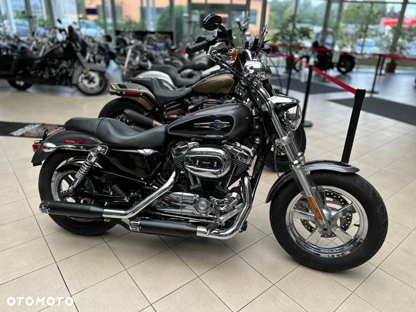 Harley-Davidson Sportster - 1