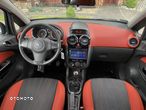 Opel Corsa 1.2 16V Cosmo - 15