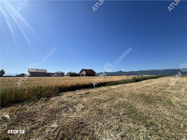 Teren intravilan de 543 mp cu PUZ constructie duplex in Cristian-1
