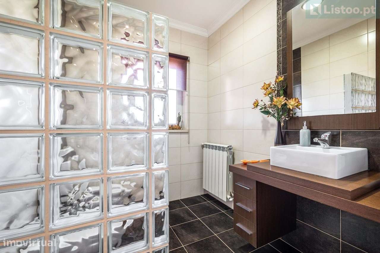 Moradia T5 Marinha Grande-12