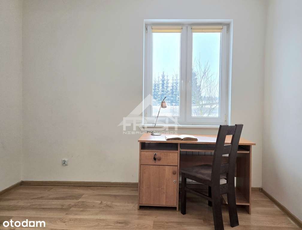 Dom w Bladowie z dużym ogrodem i tarasem-11