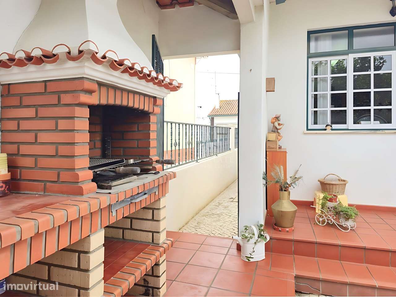 Moradia T3 Térrea Isolada com Jardim, Garagem e Churrasqueira | a 5 Mi-39