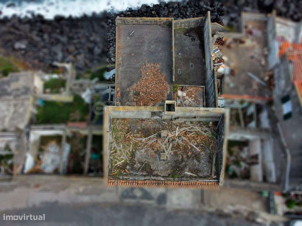 Possibilidade única na primeira linha de mar - Calhetas, São Miguel... - Grande imagem: 4/15