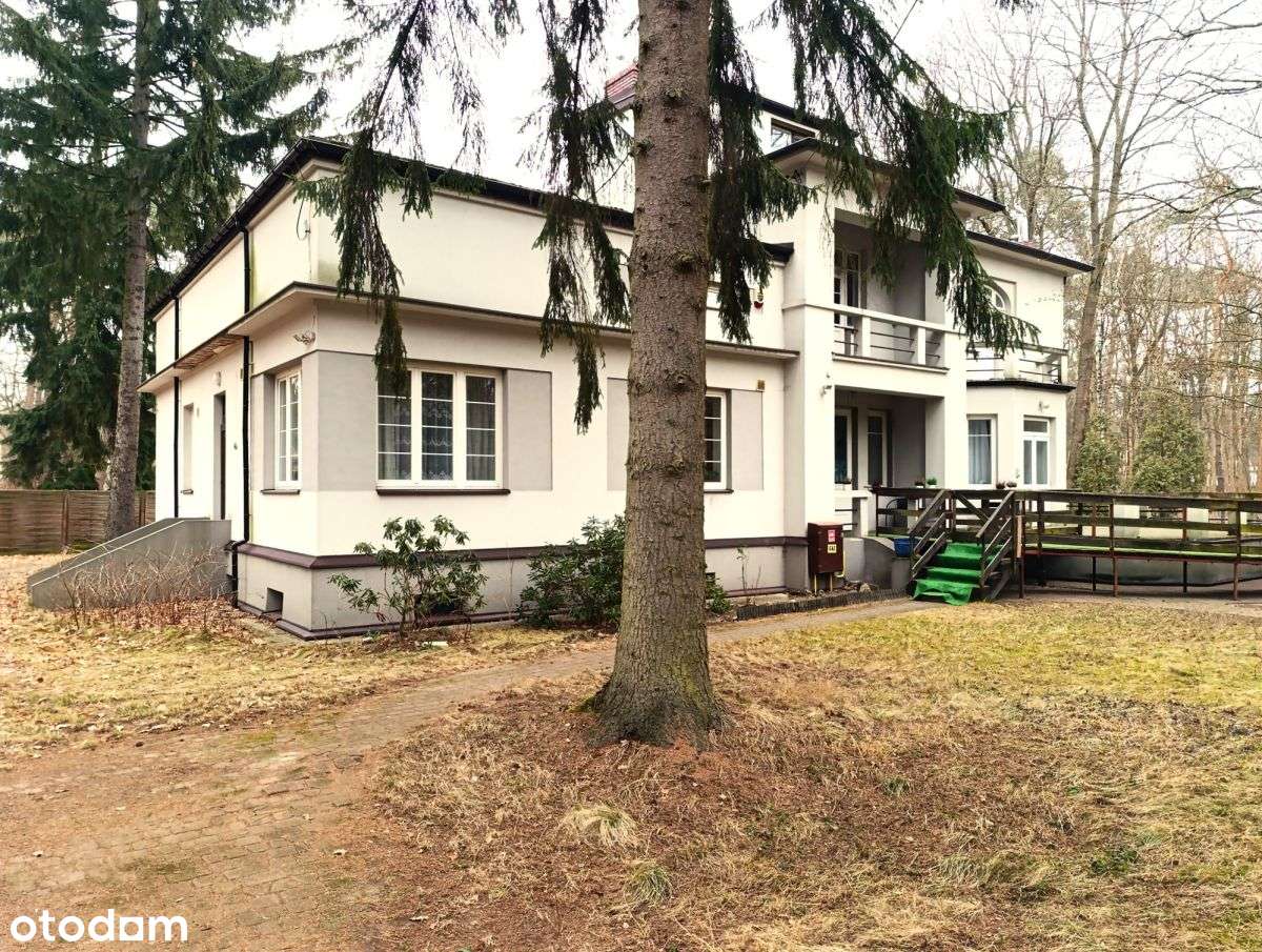 Unikatowa willa w Podkowie Leśnej-0