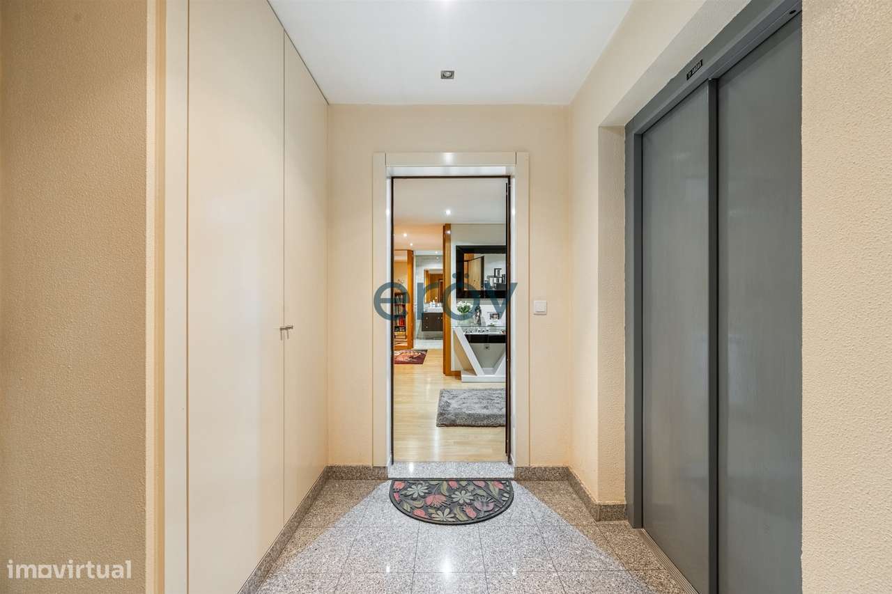 Apartamento T3 C/ 2 Suites em Gondomar-22