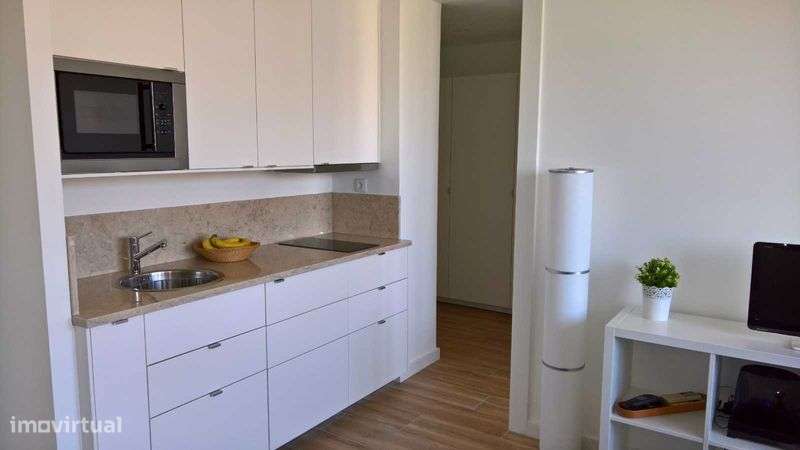 Lindo Apto T1 Mobilado e equipado – Avenida 5 de Outubro, Entrecampos - Grande imagem: 4/12