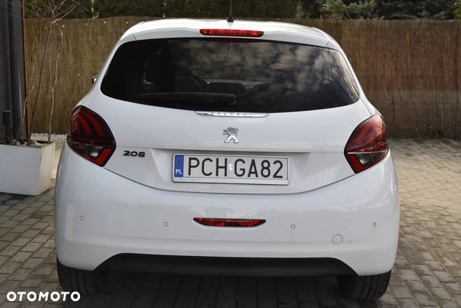 Peugeot 208 82 PureTech Style - 6