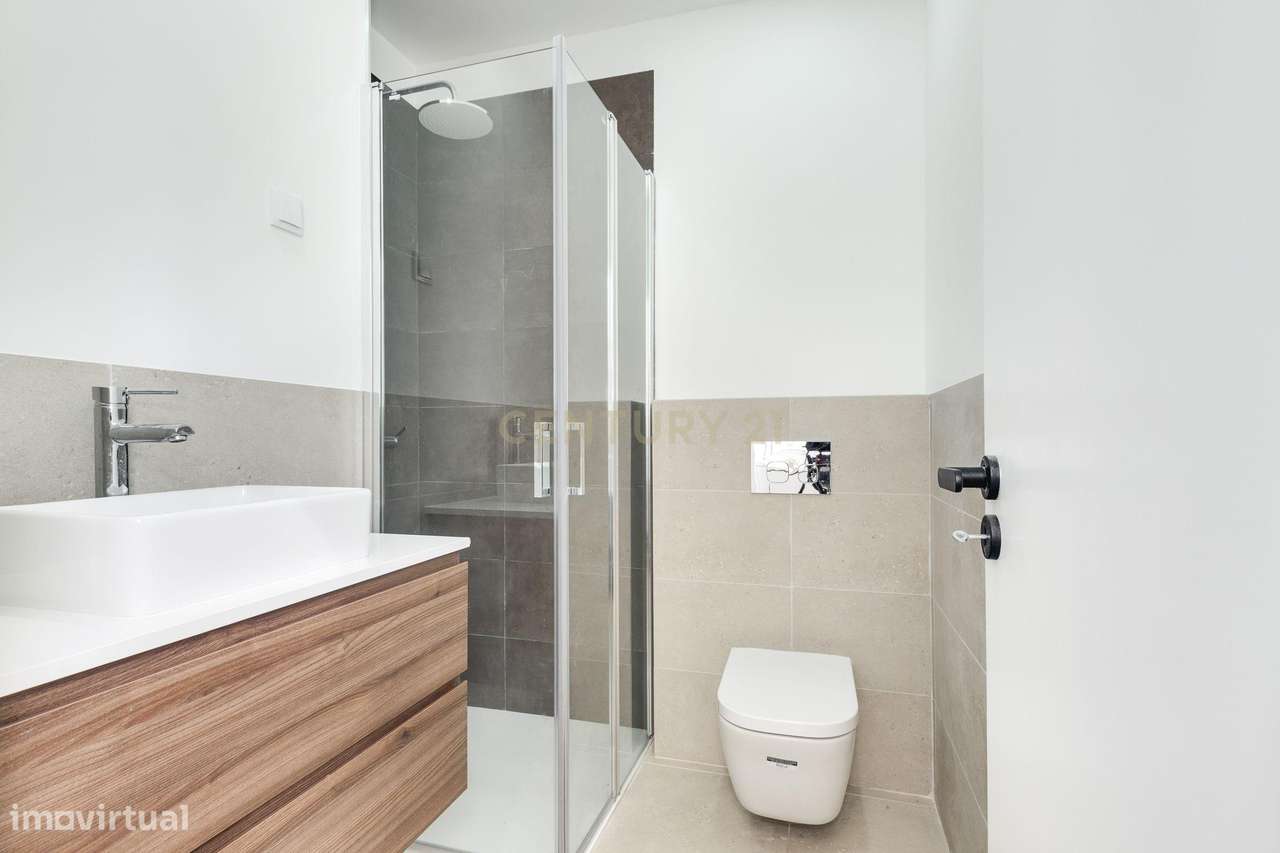 Apartamento T2, totalmente renovado.-18