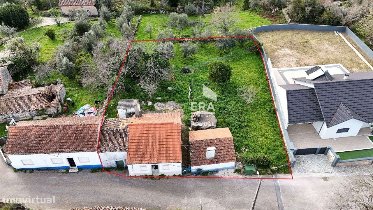 Moradia T4 localizada em Ansião - Grande imagem: 1/24