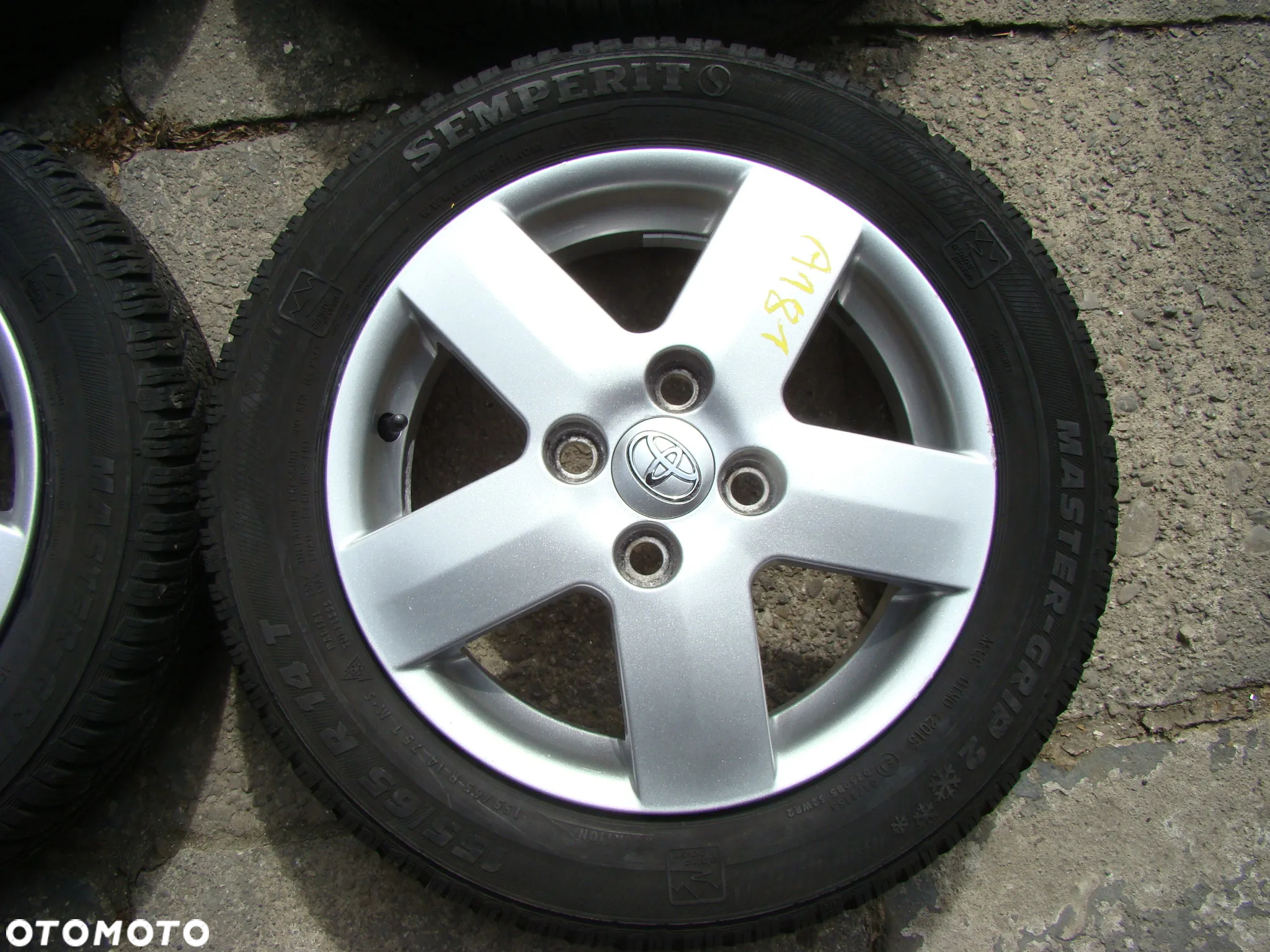 a181 4x100 Toyota Aygo Peugeot 107 Citroen C1 4,5Jx14 zima 155/65 R14 - 2