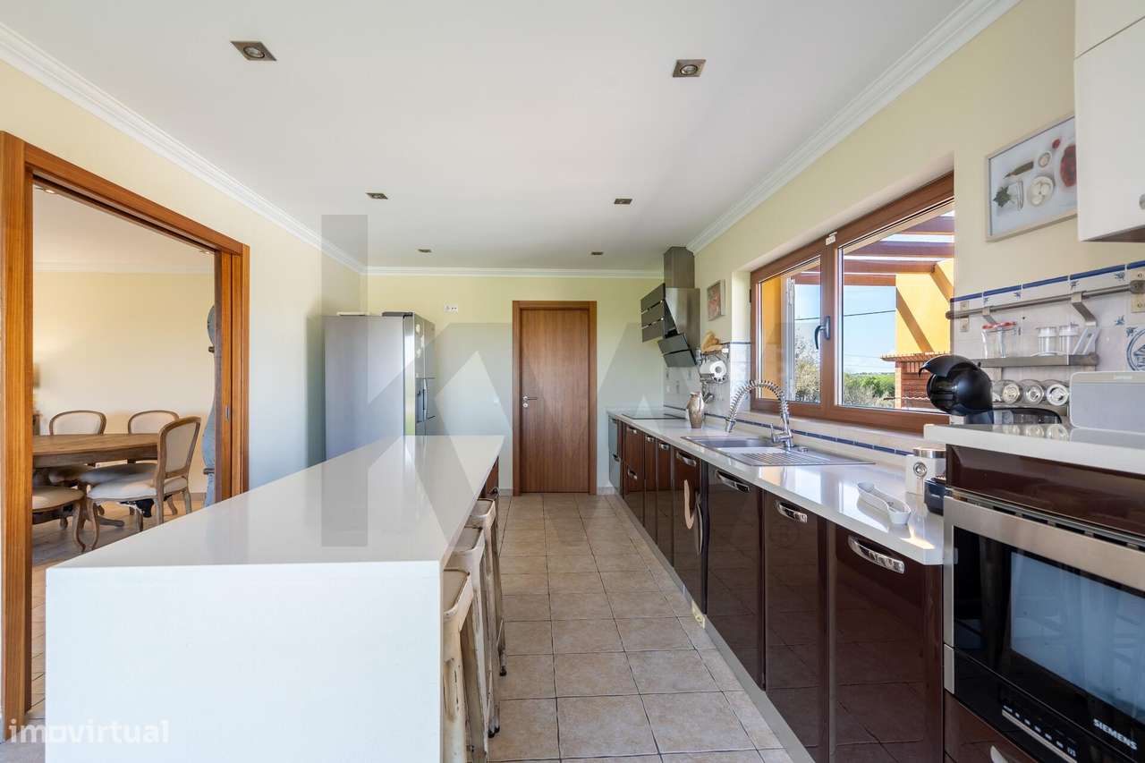 Moradia Exclusiva e única com Panorâmica, Piscina e Jardim com 5 suíte - Grande imagem: 3/60