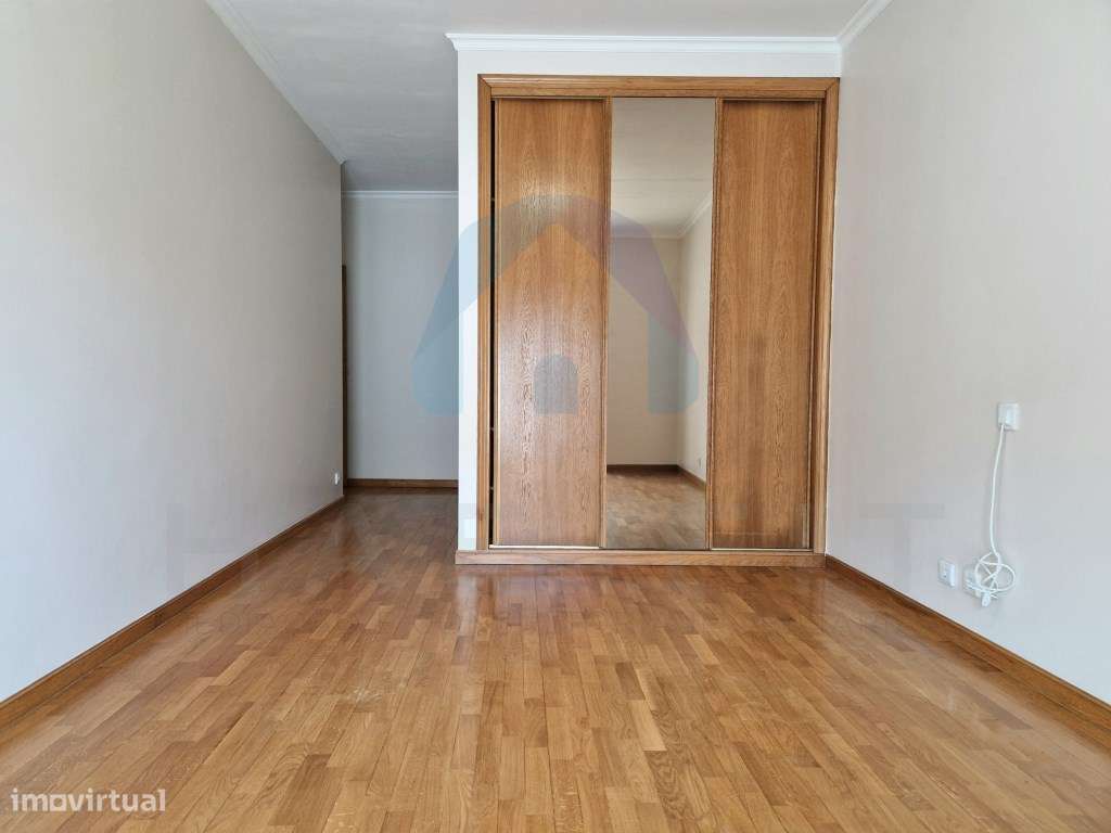 Apartamento T3 com Terraço - Pombal-21