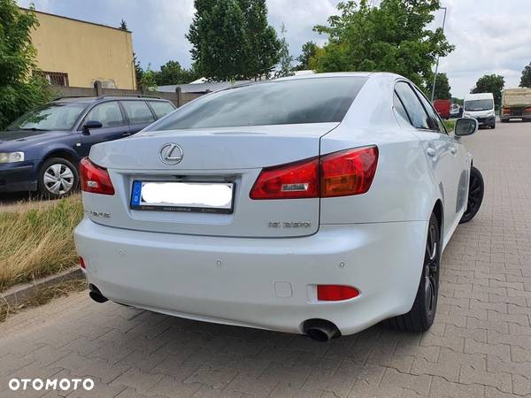 Lexus IS 250 Sport - 7