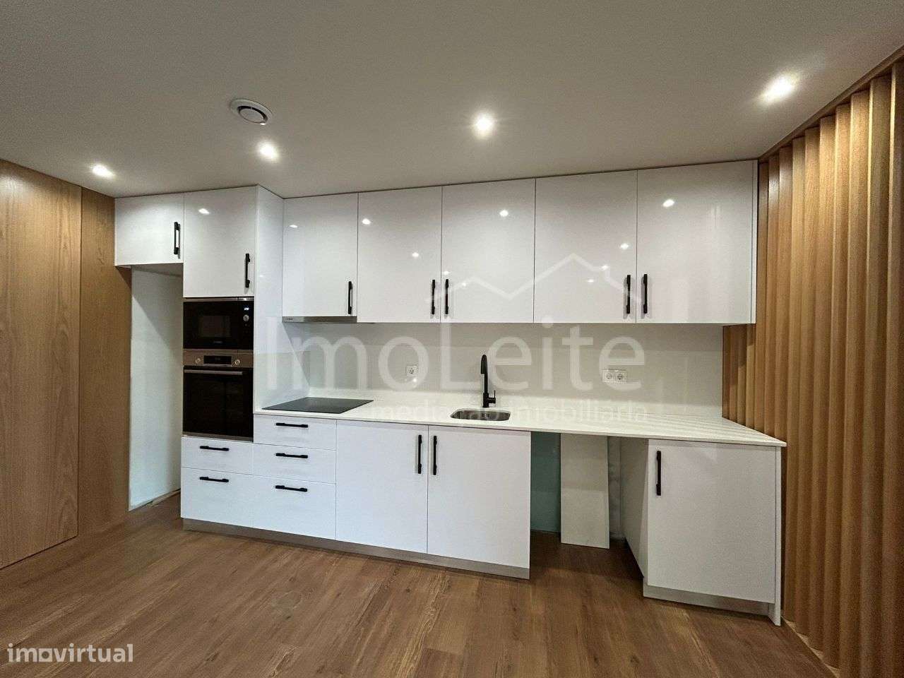 Moradia T2 Póvoa de Varzim Aver-o-Mar Junto á Praia - Grande imagem: 5/11