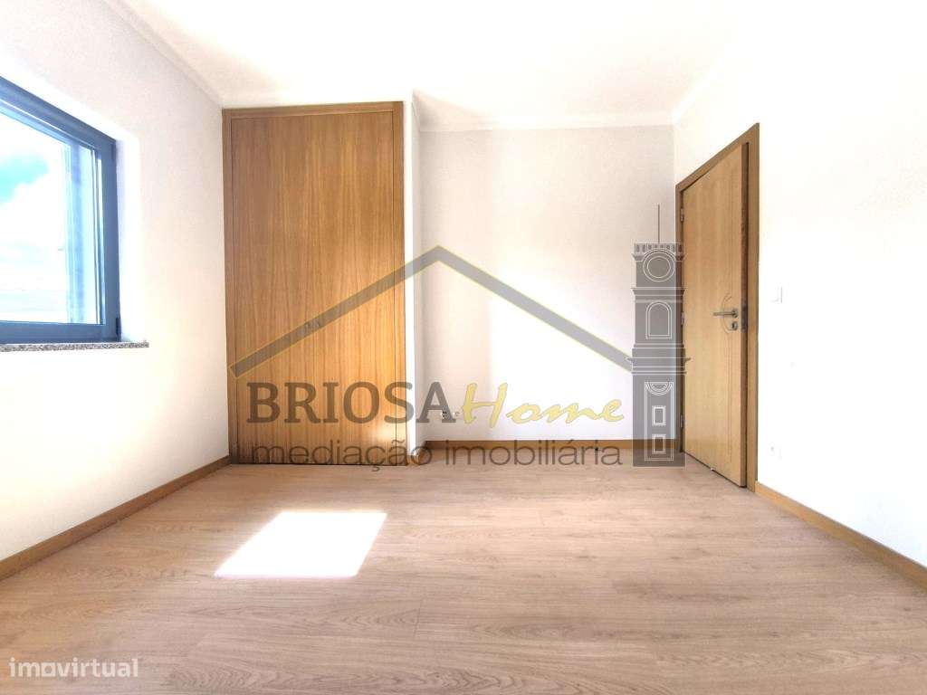 Moradia T3 em Vila Nova de Poiares-35