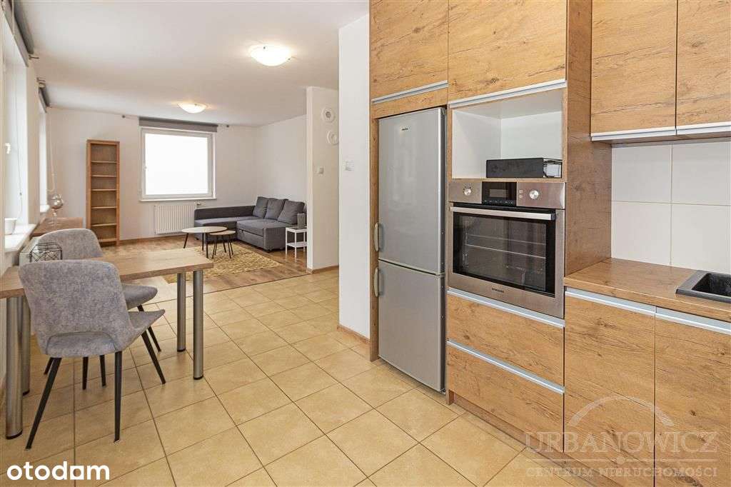 2-pok. I piętro, niski czynsz, ul. Modrzejewskiej.-6