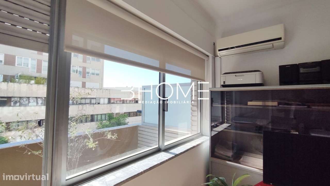 OPORTUNIDADE  - Escritório com Varanda no Centro de Braga!!-7