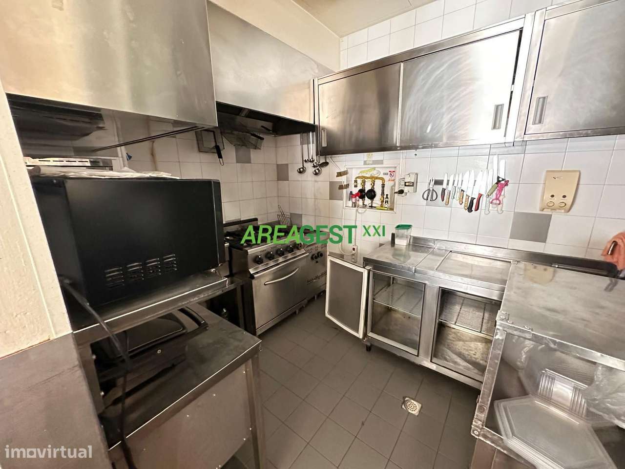 Loja para trespasse no centro de Vila Franca de Xira-14