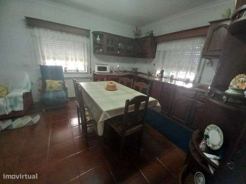 Moradia geminada - Grande imagem: 4/12