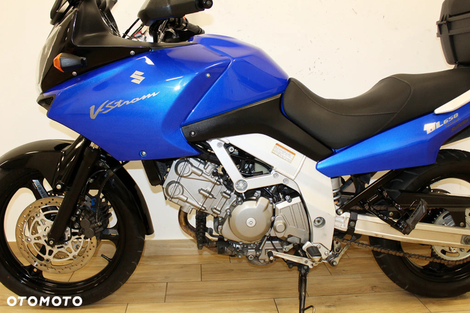 Suzuki V-STROM - 10