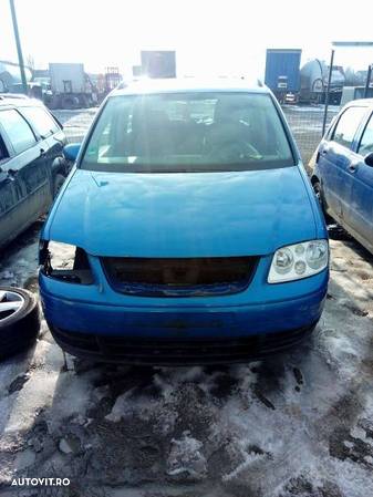 dezmembrez vw touran 2005 - 5