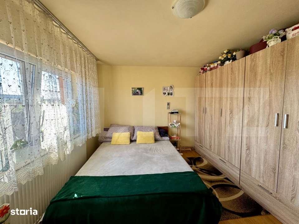 Casa de vanzare, cu 5 camere, 138 mp, zona Simeria - Imagine principală: 2/12