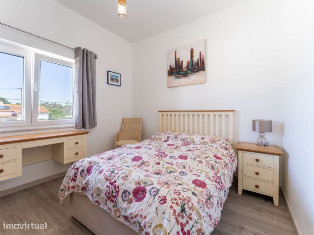 Moradia T3 com Terraço e Churrasqueira no Nadadouro-10