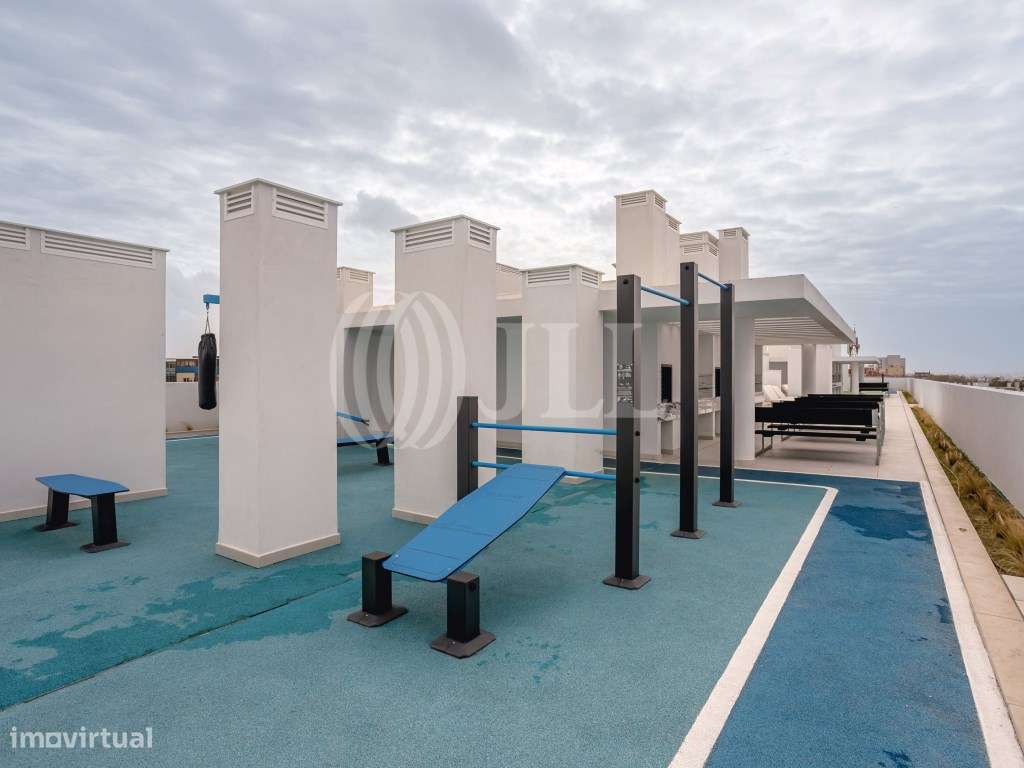 Apartamento T1, com varanda e estacionamento, no Barreiro-23