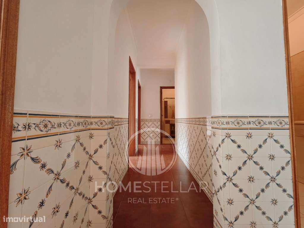 Apartamento T3 com varanda e arrecadação-16