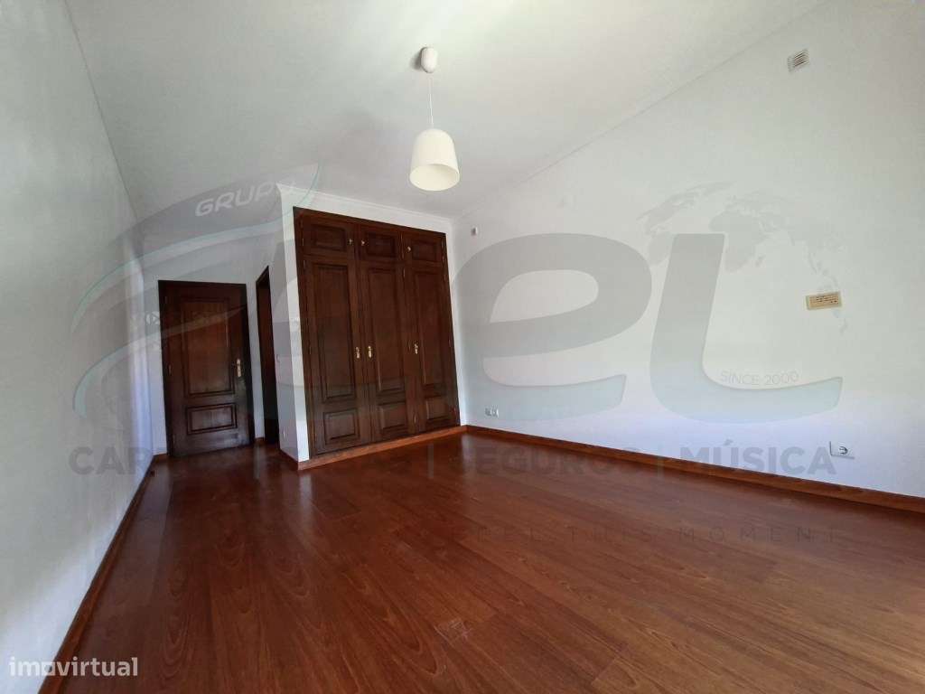Apartamento T4 Almeirim-17