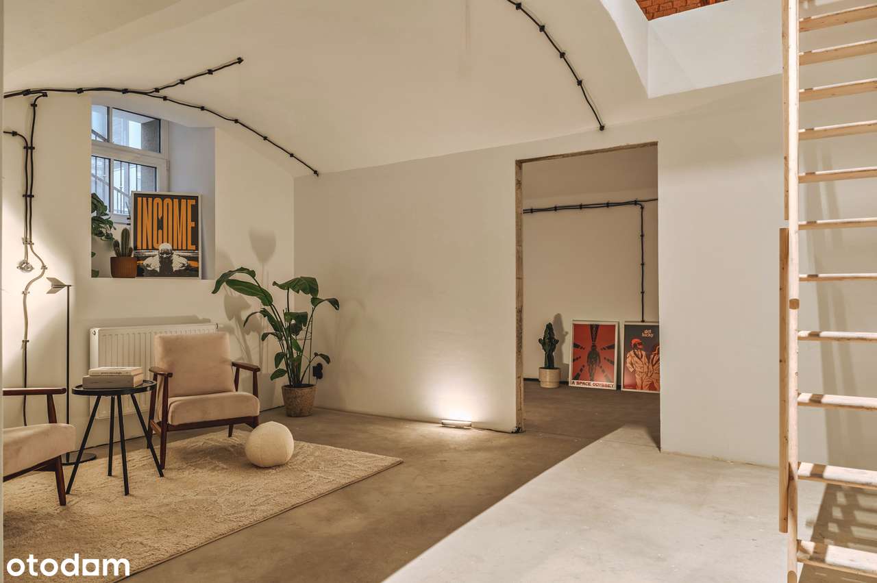 Dwupoziomowa przestrzeń w zrewitalizowanej kamienicy na Kamionku-3